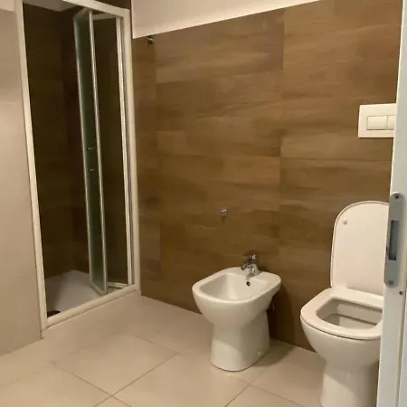 招待所 Temporary San Gottardo *